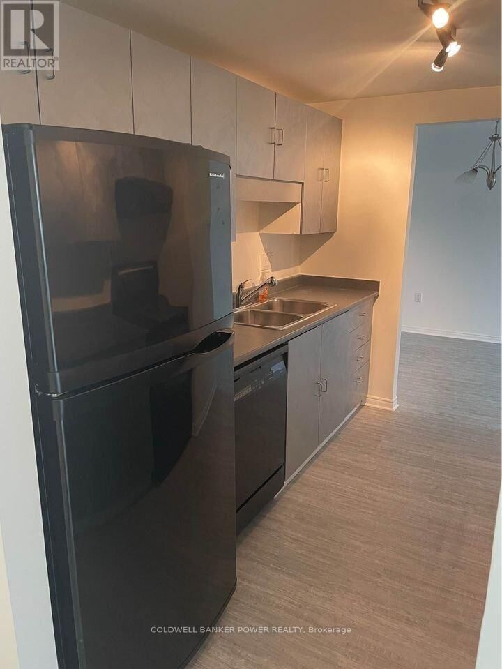 Property Photo:  155 Kent Street 403  ON N6A 5N7 