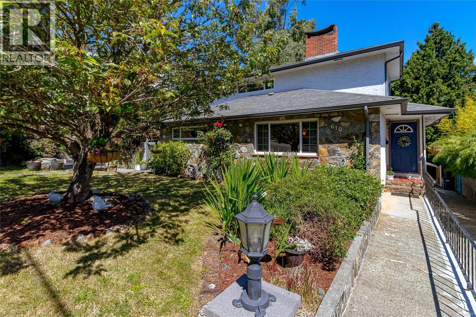 Property Photo:  610 Kent Road  BC V8Z 1Z1 