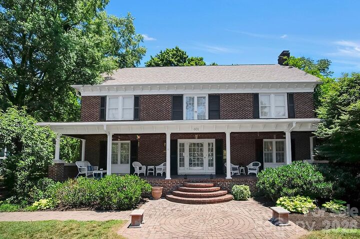 Property Photo: 601 S Washington Street NC 28150