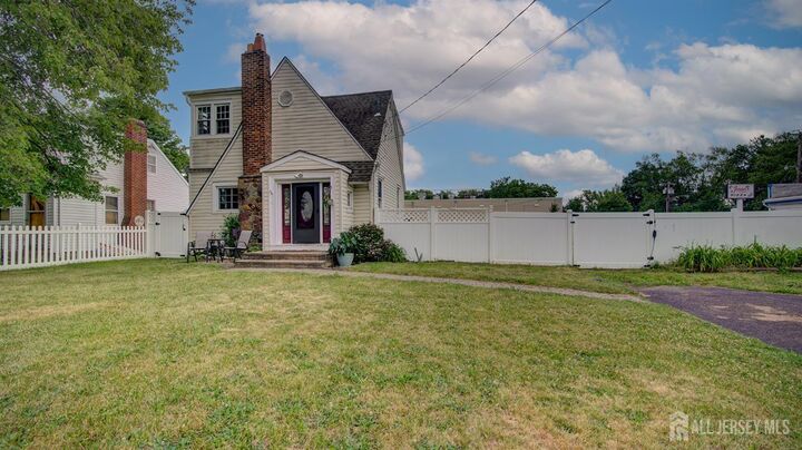 Property Photo:  6 Anchor Boulevard  NJ 08857 