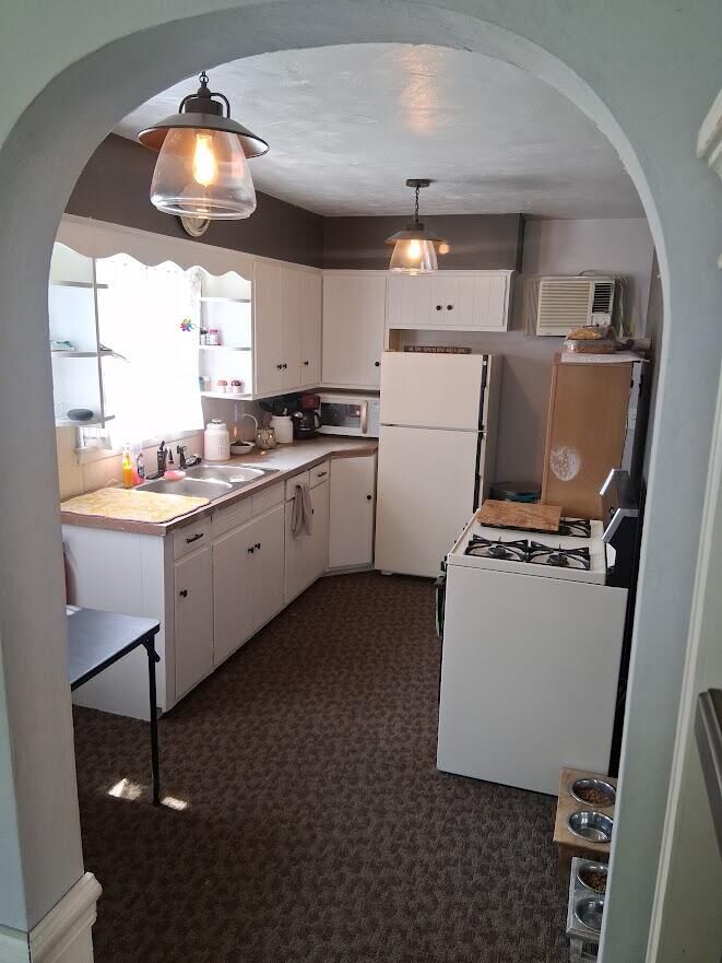 Property Photo:  405 Spring Ave  PA 15801 