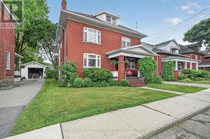 Property Photo:  73 McGill Street North  ON K7A 2K1 