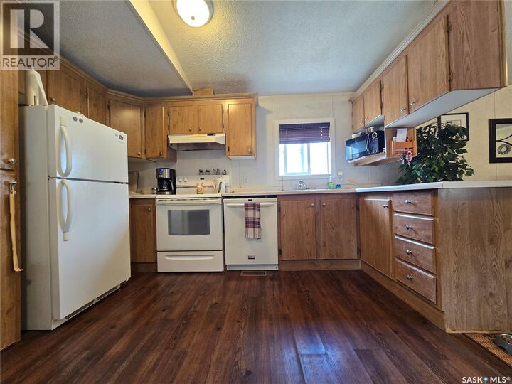 Property Photo: 53 106 1st Avenue SW SK S4H 2J1