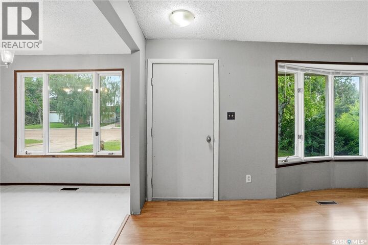 Property Photo:  309 Shepard Street  SK S0K 0N0 