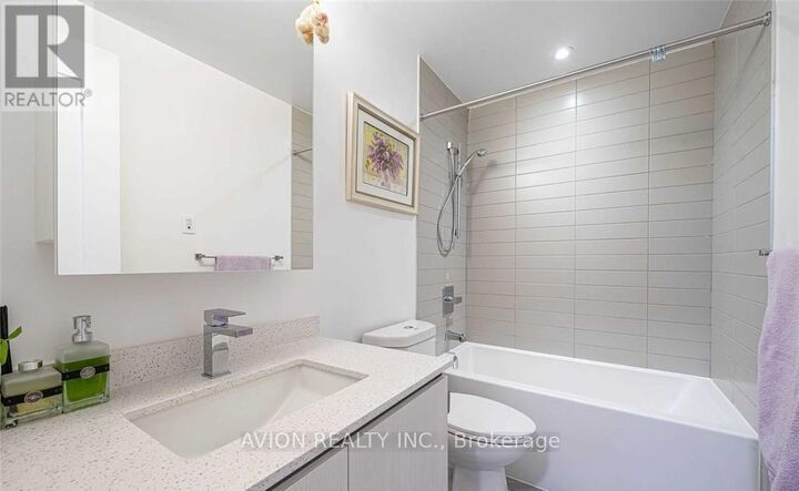 Property Photo: 398 Highway 7 Street East 510 ON L4B 1A7
