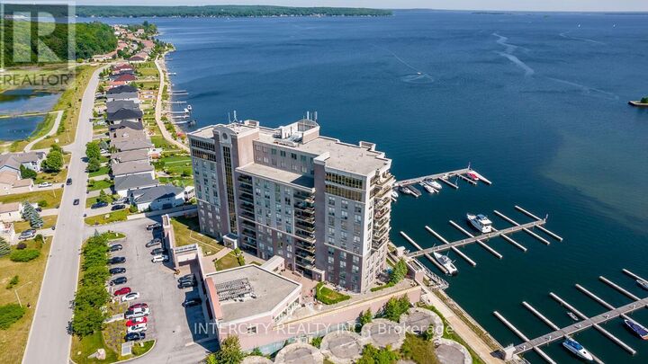 Property Photo:  725 Aberdeen Boulevard 2  ON L4R 5P3 