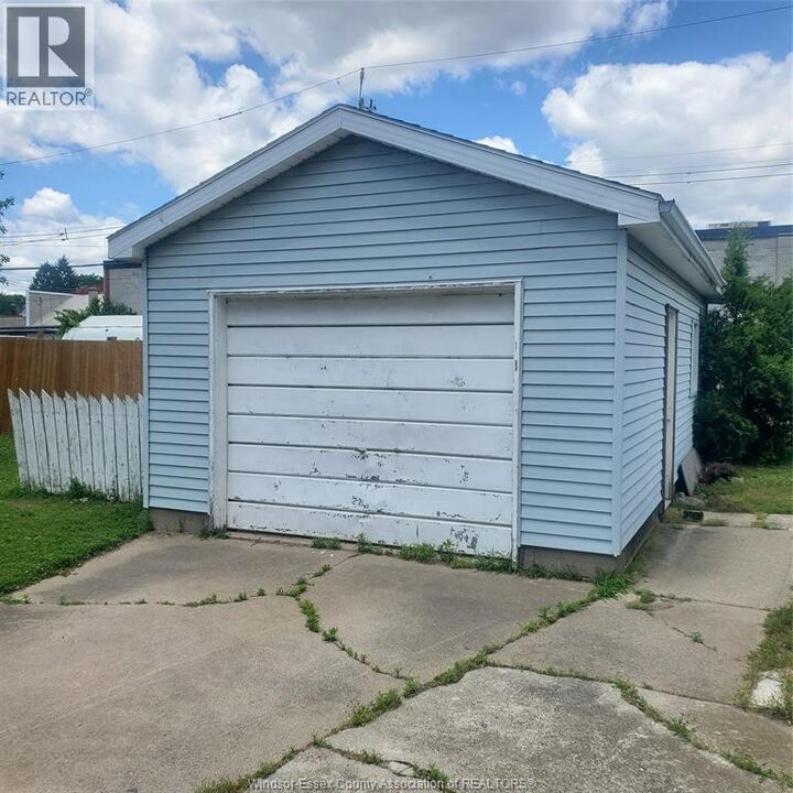 Property Photo:  36 Pearl Street  ON N9Y 1V3 