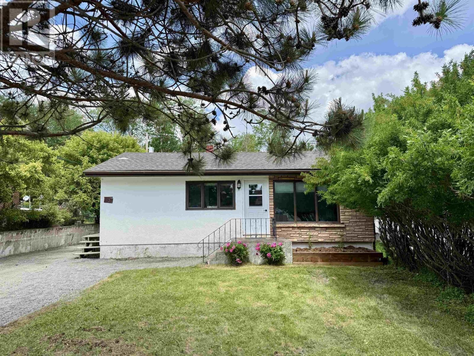 Property Photo: 1234 Heenan Place ON P9N 2Y7