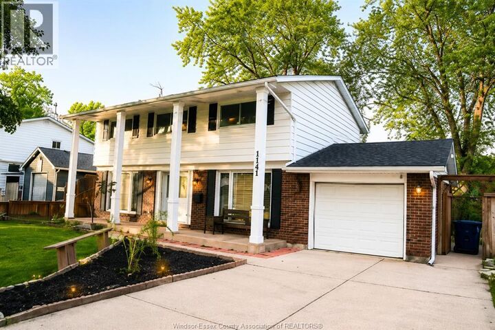 Property Photo:  2688 Jamaica Crescent  ON N9E 2Z2 