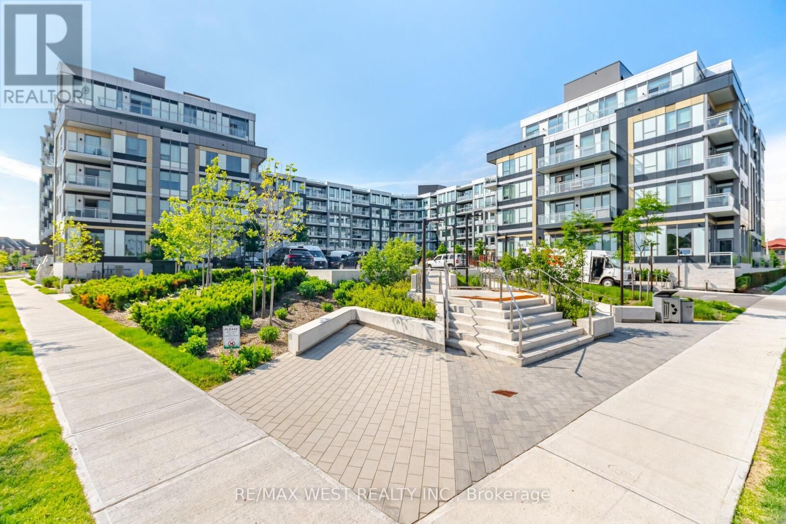 Property Photo: 2501 Saw Whet Boulevard 640 ON L6M 5N2
