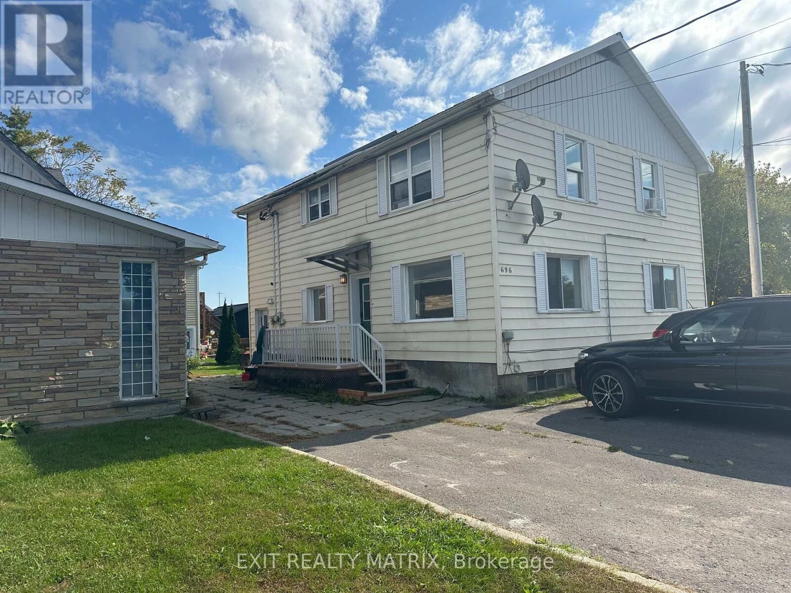 Property Photo:  696 Principale Street A  ON K0A 1M0 