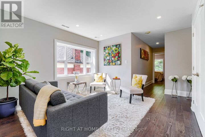 Property Photo:  294 South Kingsway Road 3  ON M6S 3T9 