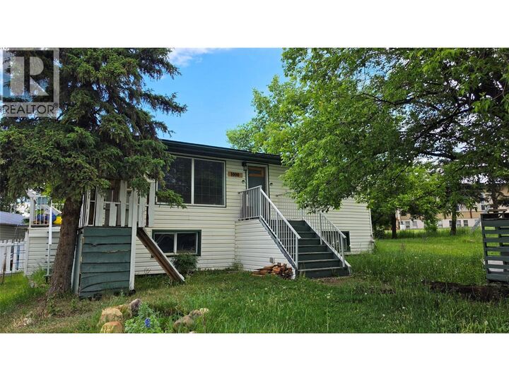 1000 Reasbeck Crescent — photo 1