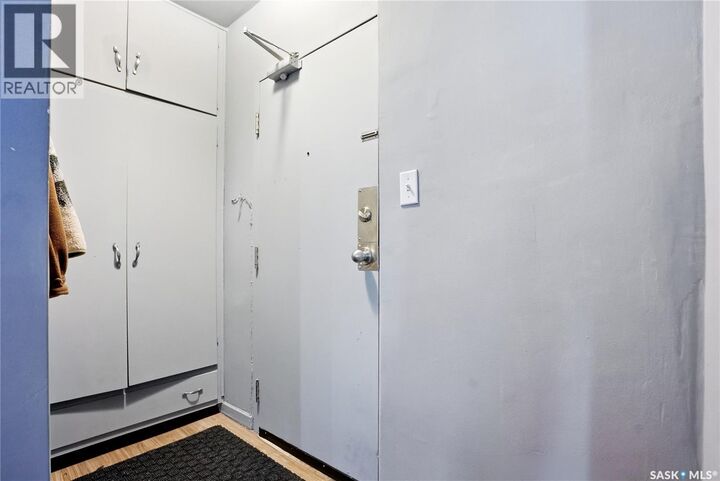 Property Photo:  20 400 4th Avenue N  SK S7K 2M3 