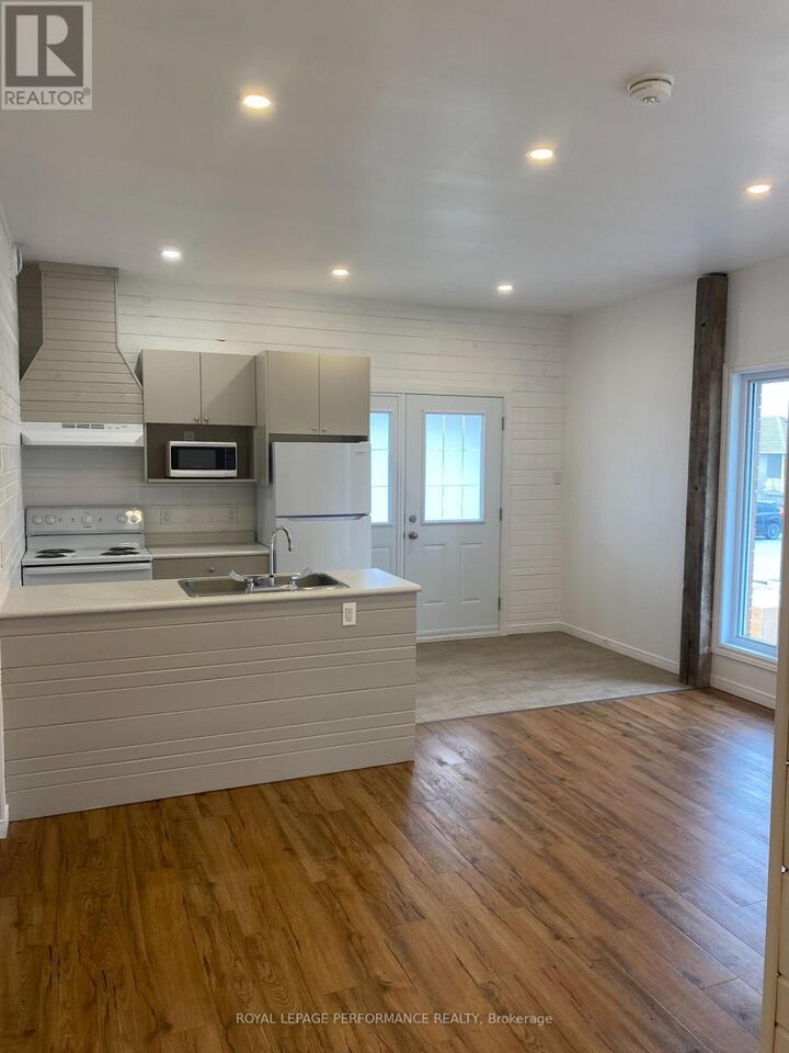 Property Photo:  129 Principale Street  ON K0A 3C0 