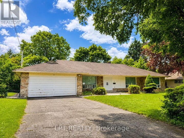 Property Photo: 3 Oxbow Road ON M3B 1Z9