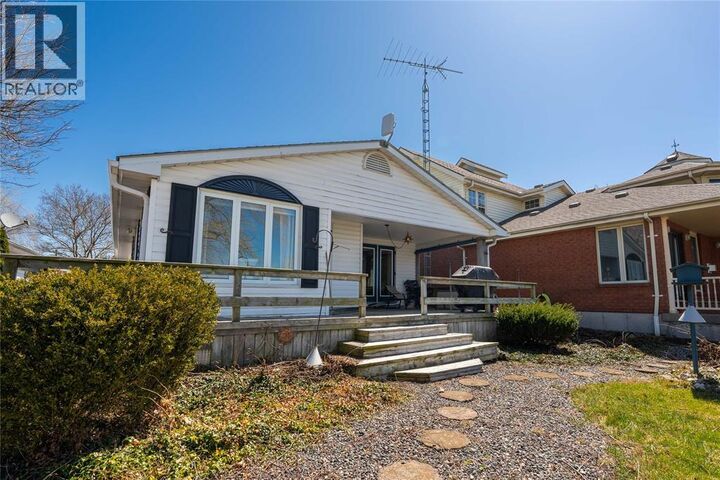 Photo de la propriété:  2995 St. Clair Parkway  ON N0P 2H0 
