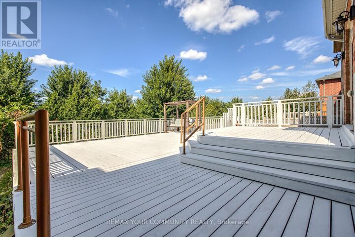 Property Photo:  76 Ivy Glen Drive  ON L6A 0P2 