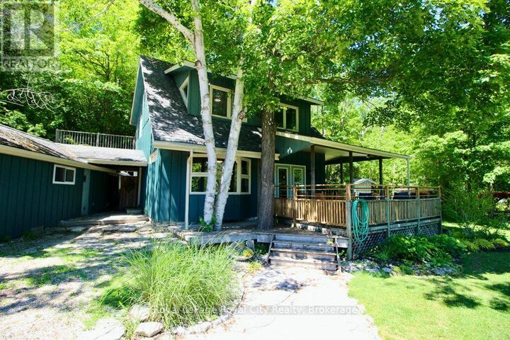 11 Shoreline Drive — photo 1