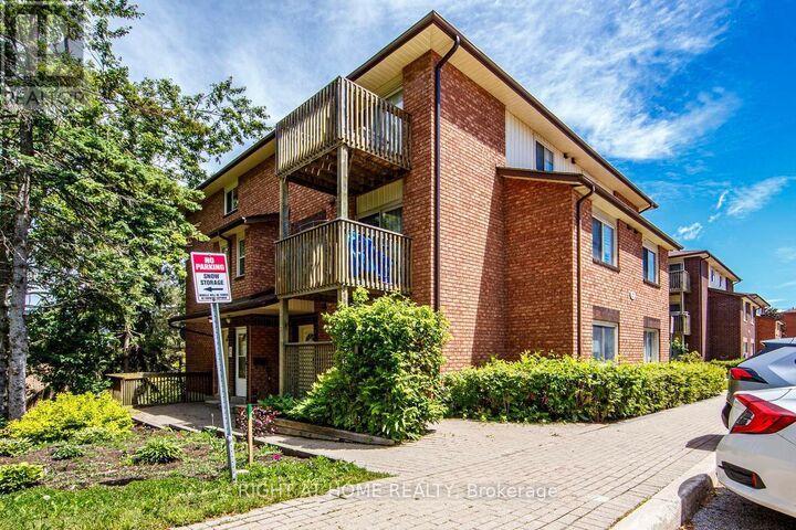 Property Photo: 23 Meadow Lane 3 ON L4N 7K3