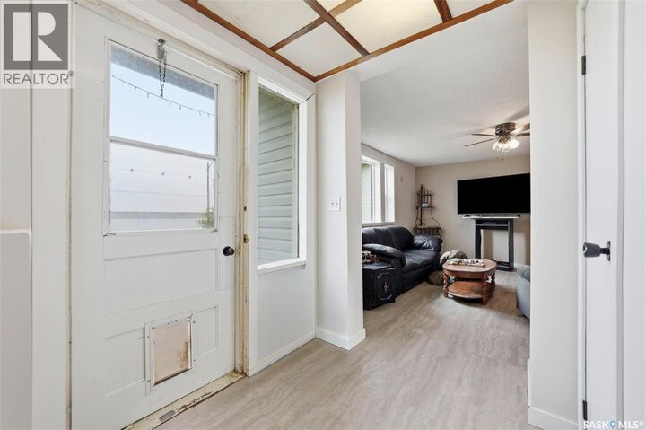 Property Photo:  813 Hoffman Avenue  SK S0K 0S0 
