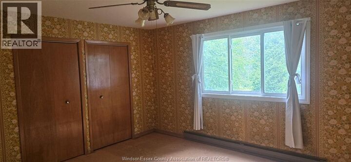 Property Photo:  960 Scofield Avenue  ON N9G 1L7 