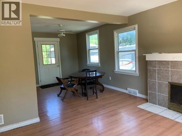 Property Photo:  1254 Lakeshore Road  ON N7S 2L4 