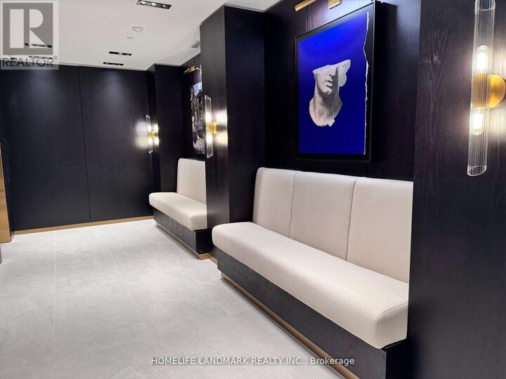 Property Photo:  771 Yonge Street 1508  ON M4W 0B8 