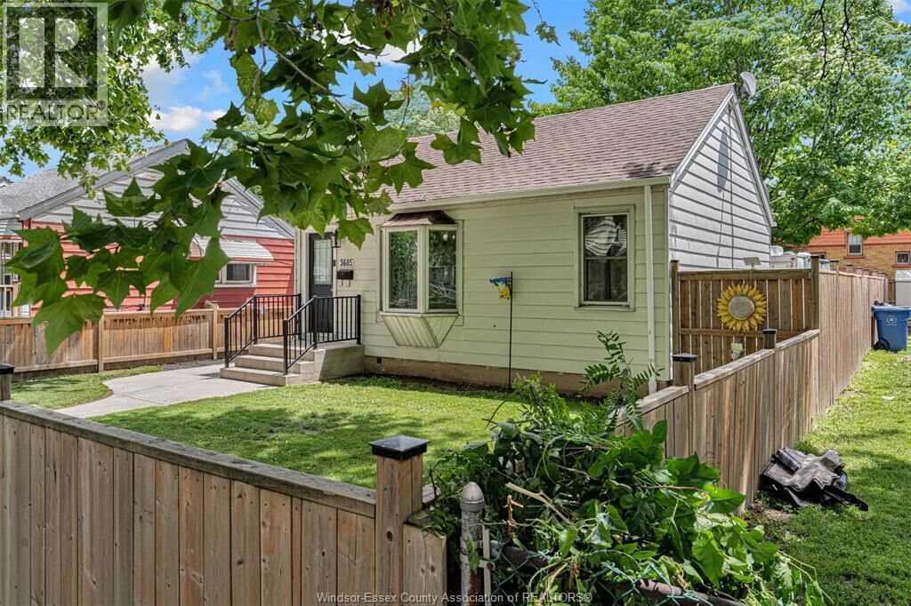 Property Photo: 3685 Queen Street ON N9C 1P1