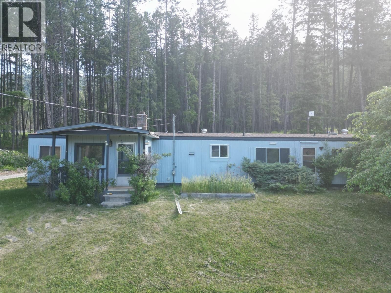 Property Photo: 601 Lapp Road BC V0A 1H3