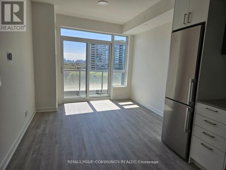 Property Photo:  30 Upper Mall Way 509  ON L4J 4P8 