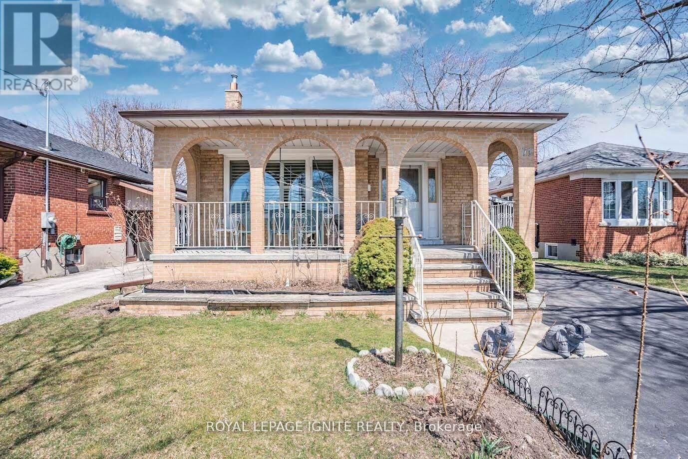Property Photo: 71 Barrymore Road Bsmt ON M1J 1W5