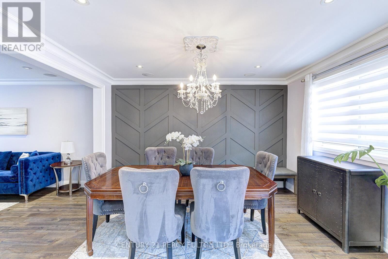 Property Photo: 109 Woodcroft Lane ON L4L 6T2