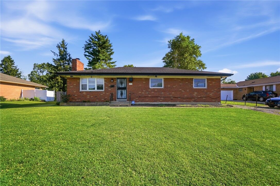 Property Photo:  4975 Dayton Liberty Road  OH 45417 