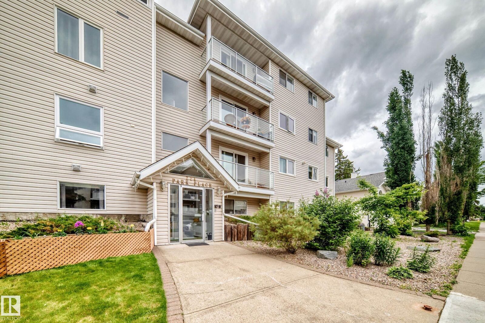 Property Photo: 224 Church Road 102 AB T7X 3E9