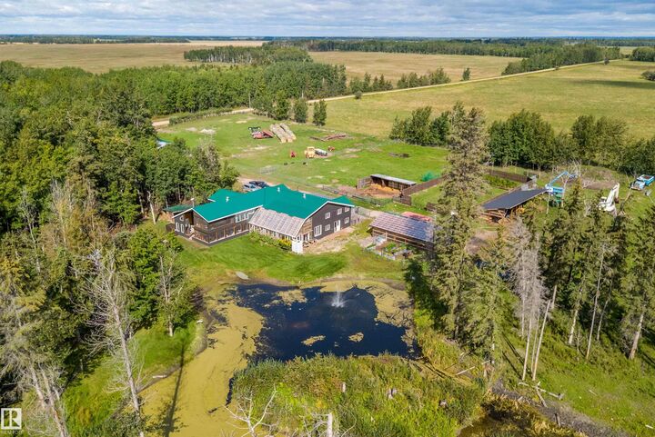 Property Photo: 60213 Rge Road 260 AB T7P 2P5