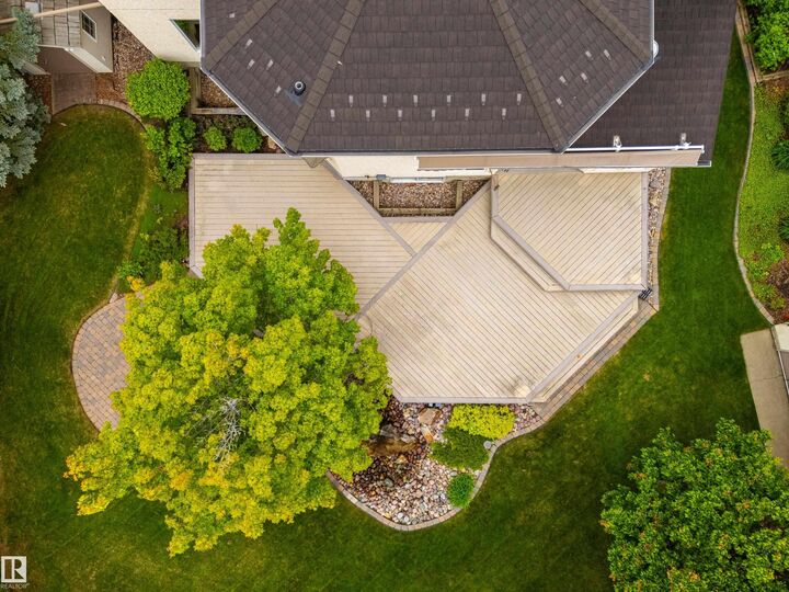 Photo de la propriété: 582 Buchanan Road NW AB T6R 1Z7