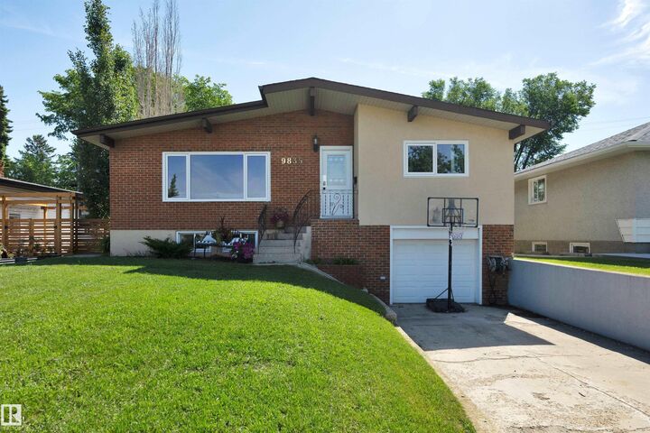 9835 74 Street NW — photo 1