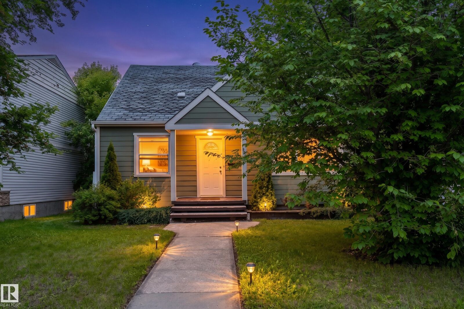 Property Photo: 7528 82 Avenue NW AB T6C 0X9