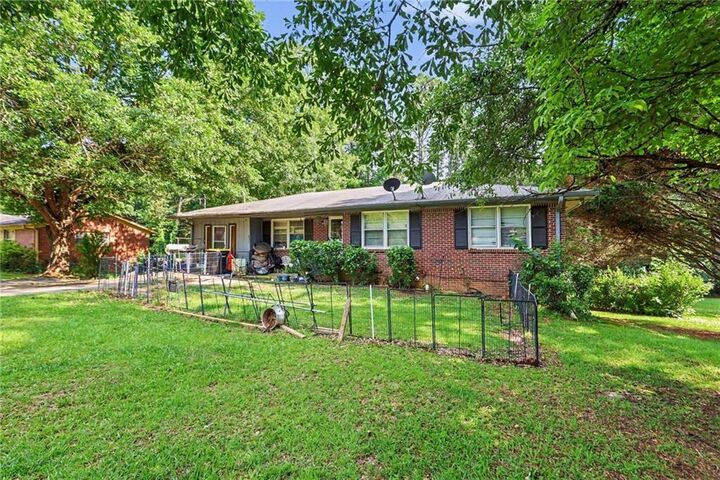Property Photo: 493 Mehaffey Drive GA 30213