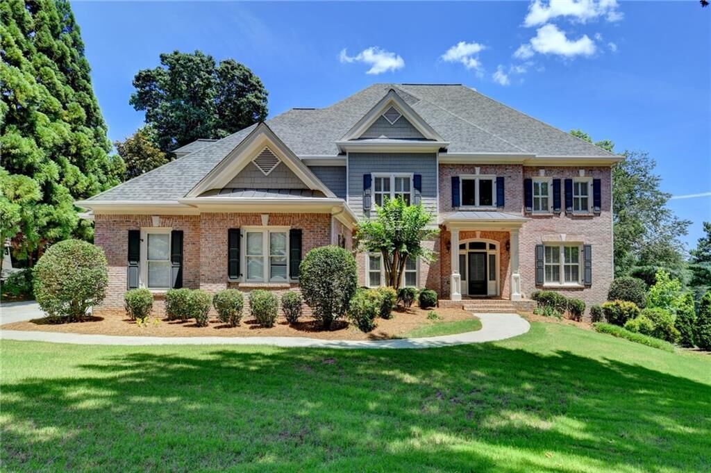 Property Photo: 6940 Laurel Oak Drive GA 30024