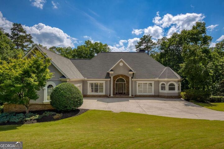Property Photo:  8320 Glen Lake Drive  GA 30028 