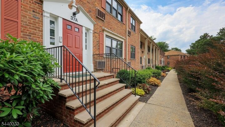 Property Photo: 37 Sandra Circle 4 NJ 07090