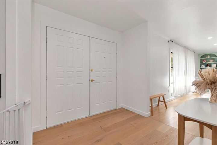 Property Photo:  2 Abbott Ct  NJ 08820 