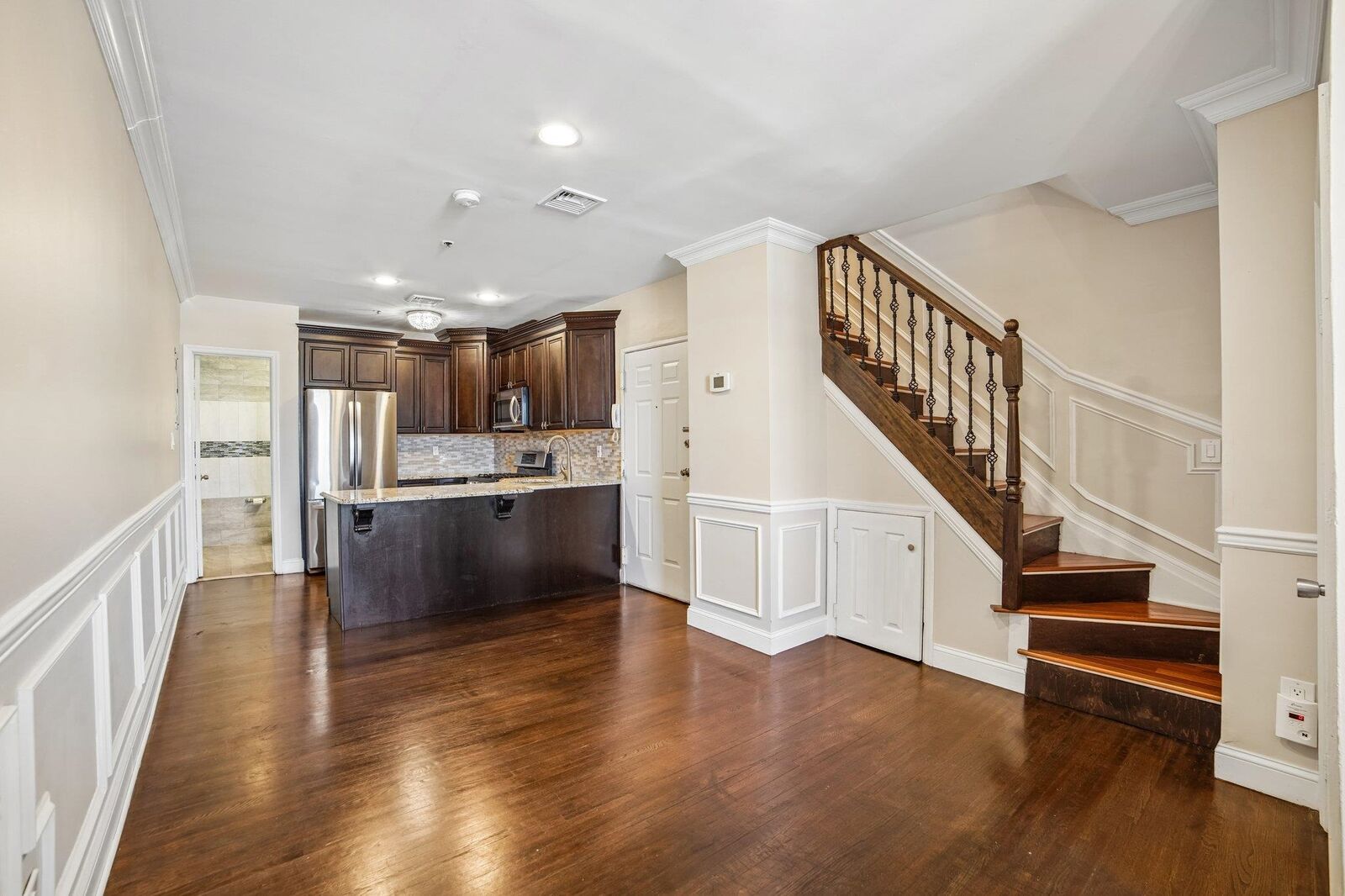 Property Photo:  814 Willow Ave 5rr  NJ 07030 