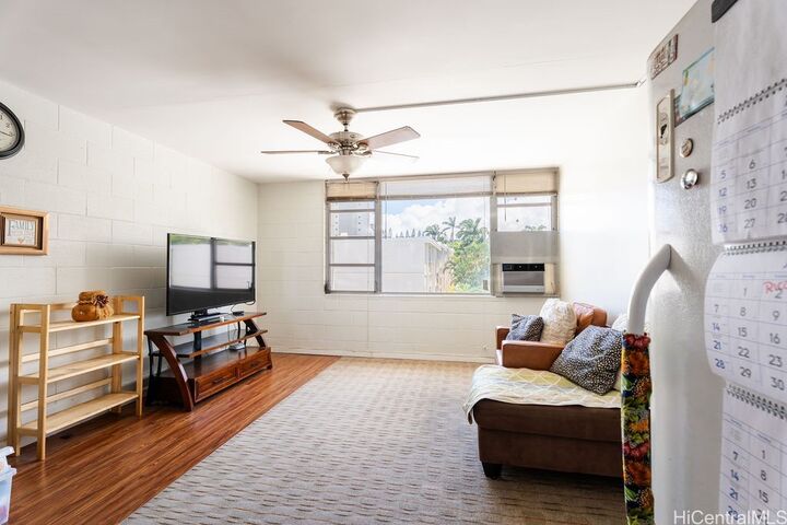 Property Photo:  98-1040 Moanalua Road 1-302  HI 96701 