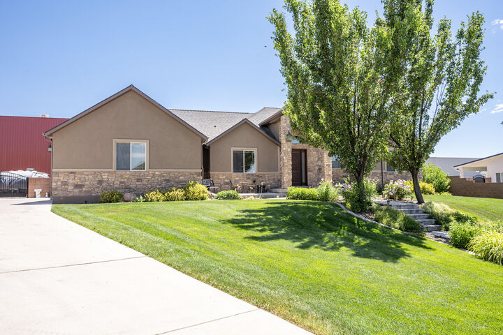 Property Photo:  680 E 5020 N  UT 84721 