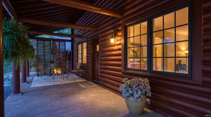 Property Photo: 4800 Hoelscher Road IN 47712