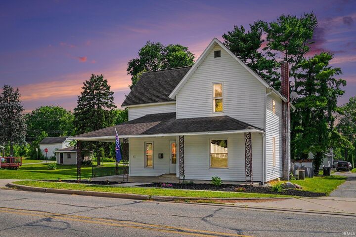Property Photo:  1031 N Huntington Street  IN 46567 