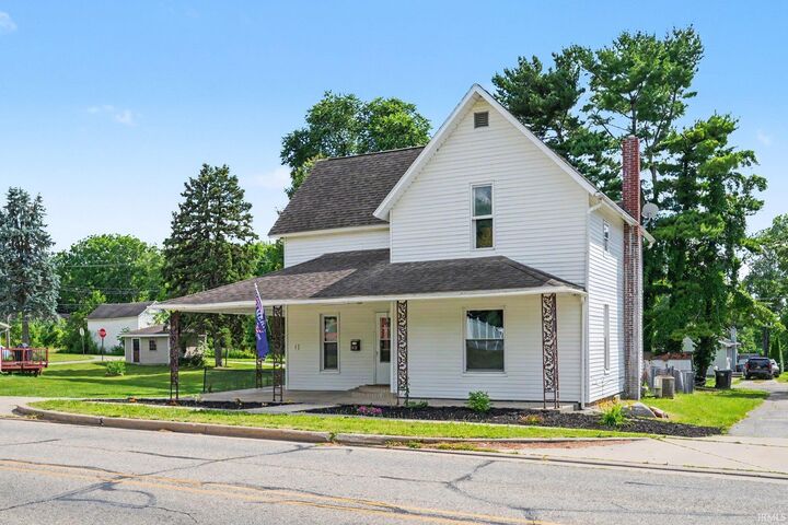 Property Photo:  1031 N Huntington Street  IN 46567 
